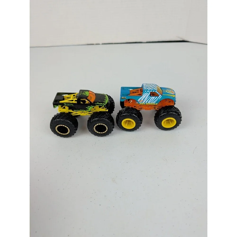 Hot Wheels Monster Trucks Color Shifters Blue Green And Black Slime Lot Of 2